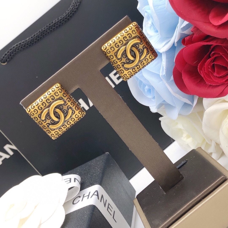 Ch**el earrings